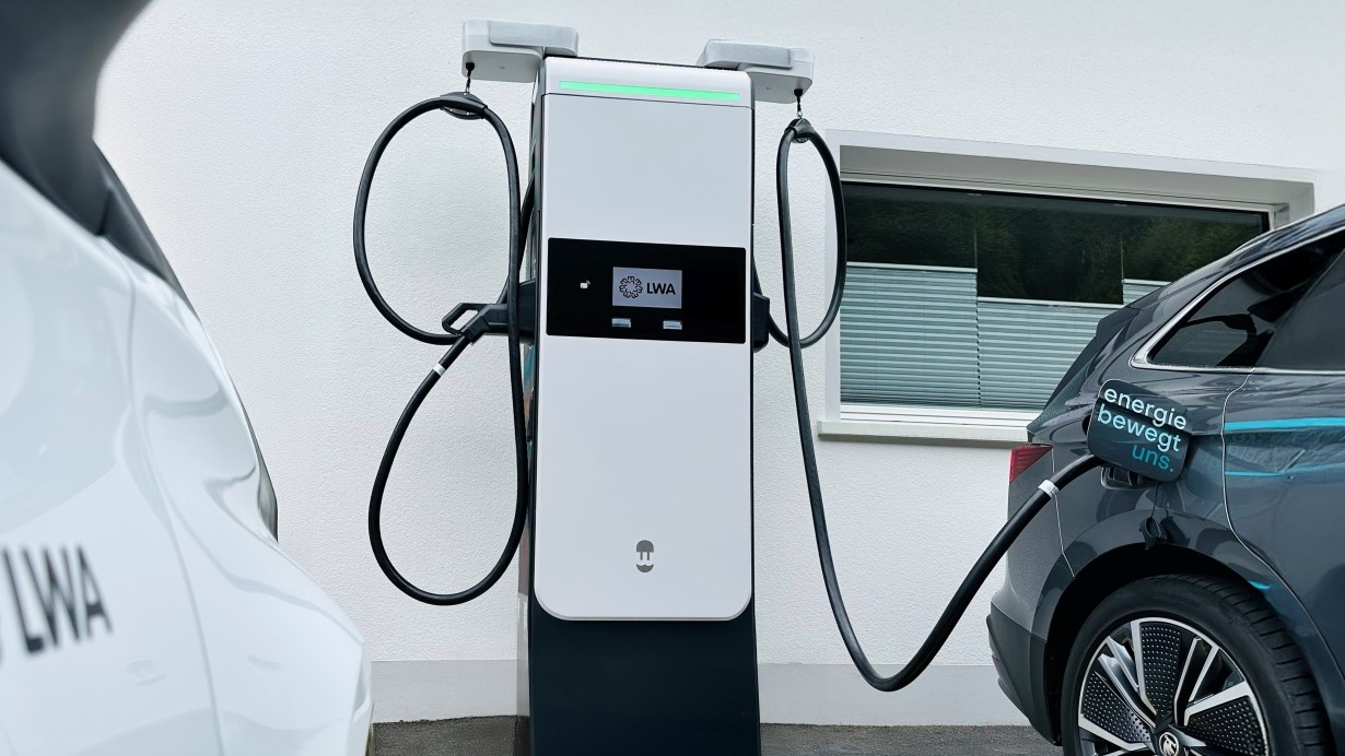 DC-Schnellladestation_LWA_Dorfstrasse 36