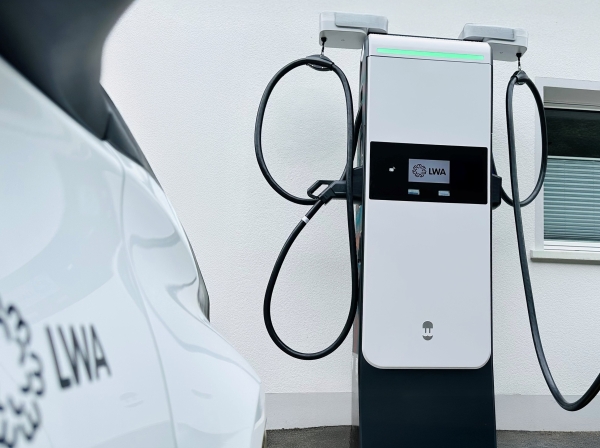 Schnell geladen und Adelboden entdecken: Dank Schnellladestation 